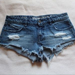 Volcom shorts